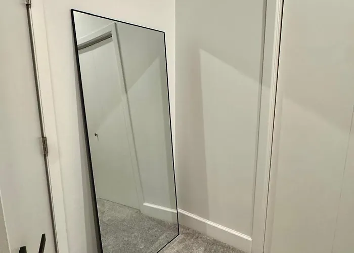 Huge! 3 King Bedrooms With Private Rooftop Lounge On Fulton Market Apartment Chicago